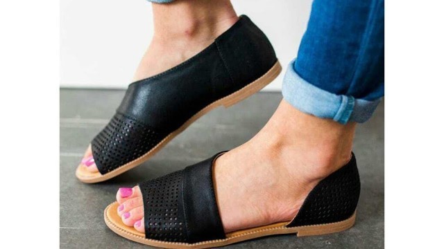 'AMAZING COLLECTION OF FOOTWEARS WITH 60% OFF|| Large Size Women Casual Fashion sandals'