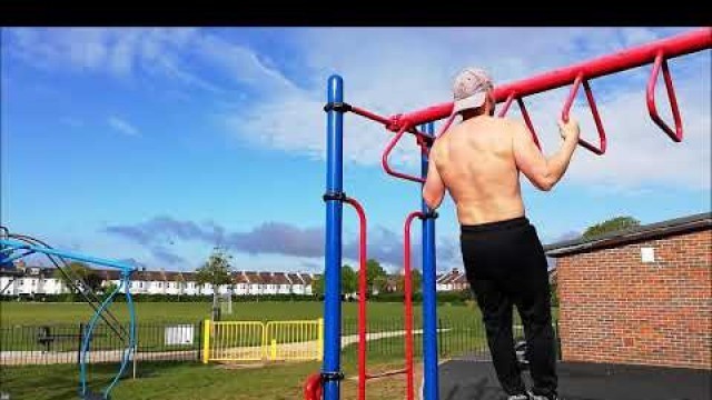 'CALISTHENICS EMPEROR  | Poor Man\'s Gym'