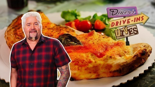 'Guy Fieri Eats Pizza in Florence, Italy  | Diners, Drive-Ins and Dives | Food Network'