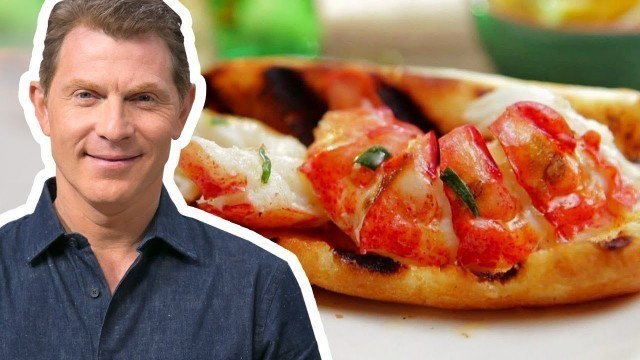 'Bobby Flay Makes a Lobster Roll | Bobby Flay\'s Barbecue Addiction | Food Network'