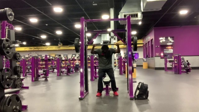 'Set 2-11 Squats 205 Pounds Planet Fitness'