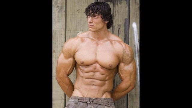 'DENIS SERGOVSKIY | RUSSIAN FITNESS MODEL and BODYBUILDER'