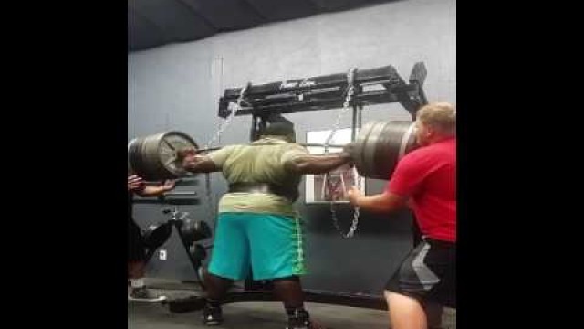 'Ray Williams 1000 lb Raw squat'