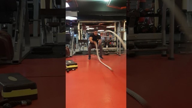 'Battle Ropes Workout - Gym Motivation - Fitness Motivation - Dev Fitness World'