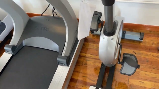 'TRUE Fitness CS400 Recumbent Bike'