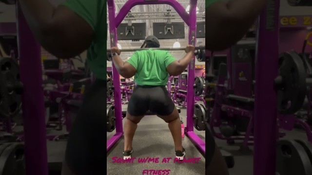 '#squats on #legday at #planetfitness #plussizeworkout #fattofit #weightlossjourney #weightlifting'