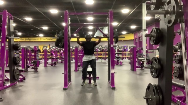 'Robin Achoe Jr Planet Fitness Weight Training Squats 165 Pounds Set 1 10 Reps'