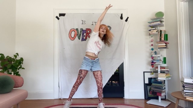 'Hayley Williams - Over Yet [Workout Video]'