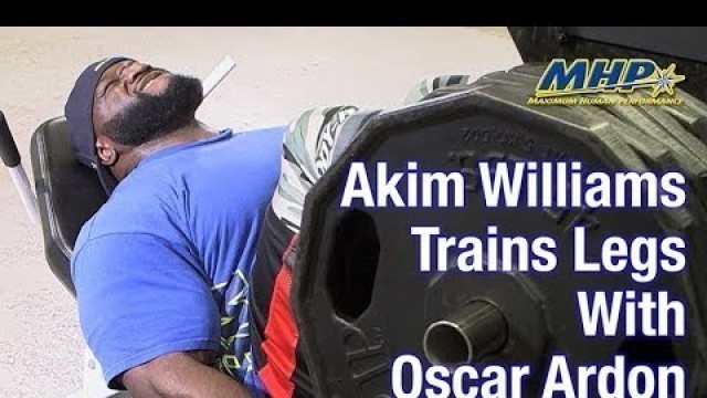 'Akim Williams Trains Legs with Oscar Ardon for the 2019 Arnold Classic'