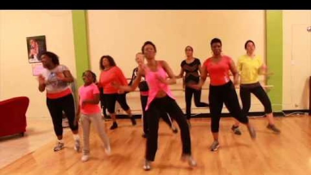 'Happy - Pharrell Williams - Club Dance Fitness by EmBODY WELL'