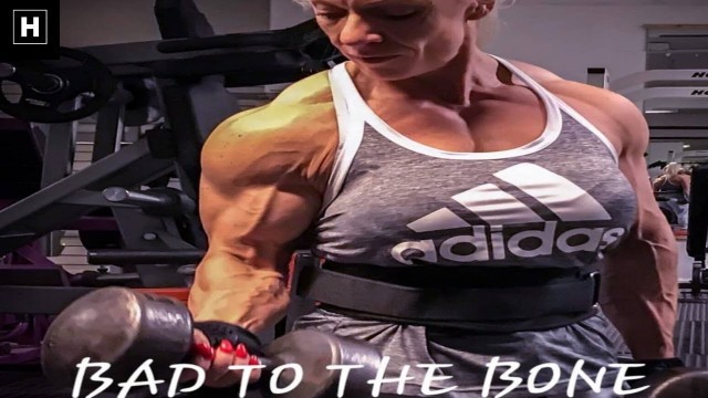 'THE BRITISH TERMINATOR - TOTAL UPPER BODY WORKOUT | Helen Williams'