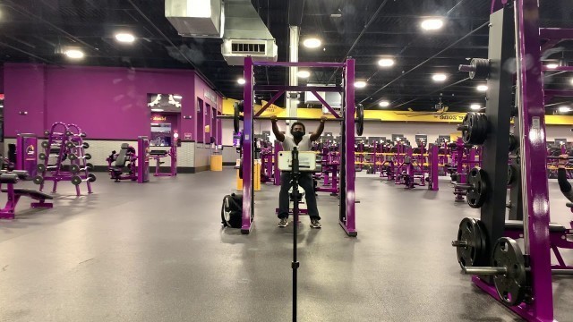 'Robin Achoe Jr Squats Set 2 115 Pounds 10 Reps Planet Fitness'