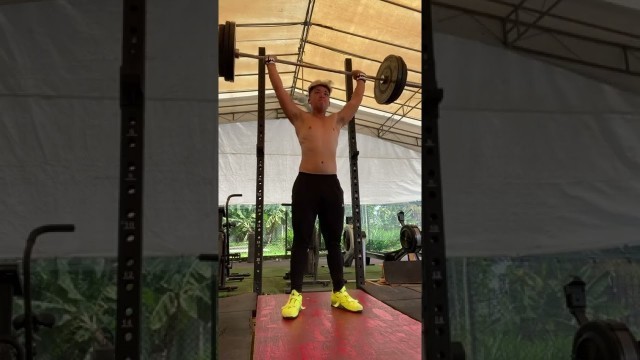 '70kg push press 3s #weightlifting#squat#clean#snatch#explorepage#fitness#gymtok#gym #cleanandjerk'