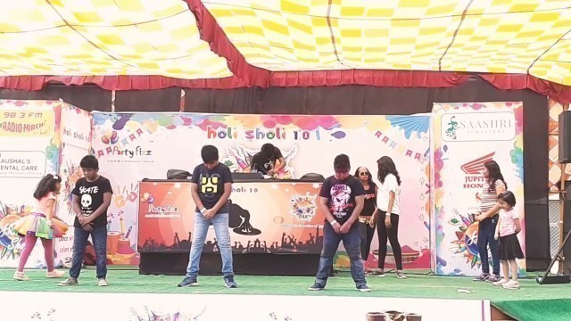 'Holi Sholi | AIM KIDS | Sakhiya by JOYAL | Leja by SATABDI | MADHU\'S AIM FITNESS AND DANCE FLOOR'