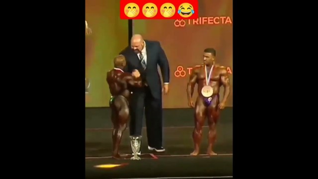 'funny moment in bodybuilding #shorts #bodybuilding #gym #cardio #fitnessmotivation #dream'