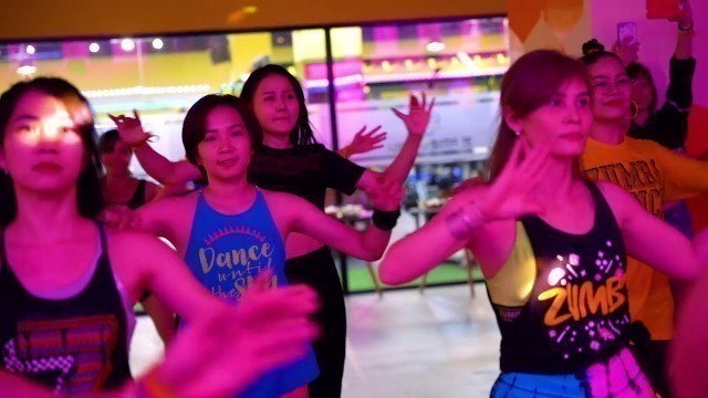 'Những pha nhảy Zumba sôi nổi - 3S FITNESS'