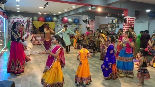 'GARBA - DANDIYA FEST 2021 - DAY 1| VAARAM BY AIMKIDS | MADHU’s AIM FITNESS & DANCE FLOOR - VIZAG'