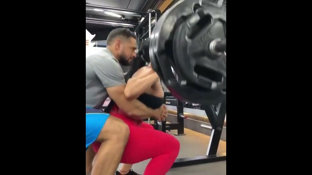 'Nora Fatehi Boobs press | Nora Fatehi Hip Press | Nora Hot Videos | Workout At gym 