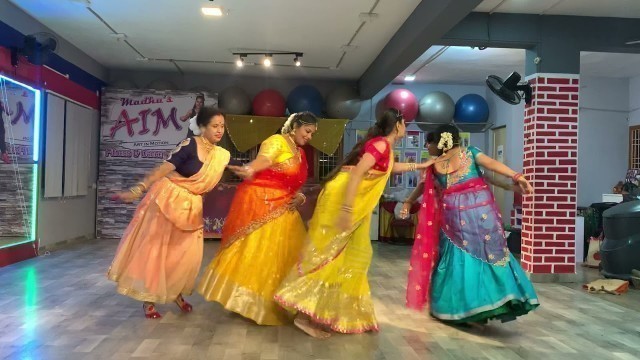 'GARBA - DANDIYA FEST 2021 - DAY 2 | AIMTEAM - MATA RANI | MADHU’s AIM FITNESS & DANCE FLOOR - VIZAG'