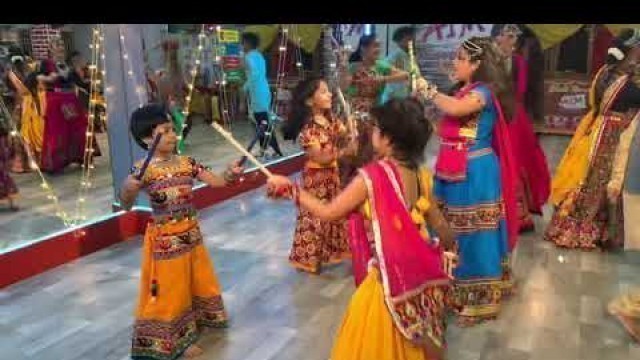 'GARBA - DANDIYA FEST 2021 - DAY 1| DHOLIDA - AIM KIDS | MADHU’s AIM FITNESS & DANCE FLOOR - VIZAG'