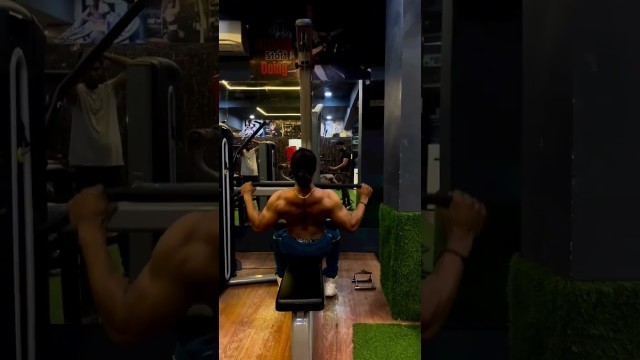 'Back workout #fitnessmotivation #fitness #workout #gym #gymmotivation #ytshorts #shorts #viral'