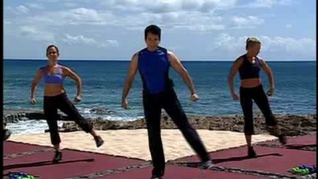 'Gilad\'s 3 Min Fitness Breaks - Hips and Thighs 3 Minutes Workout'