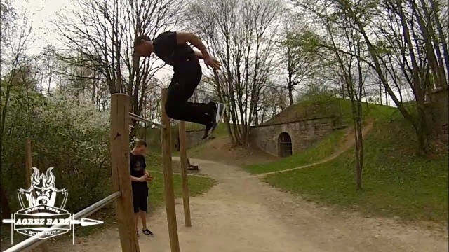 'Street Workout France Claqué Arrière en Muscle Up'