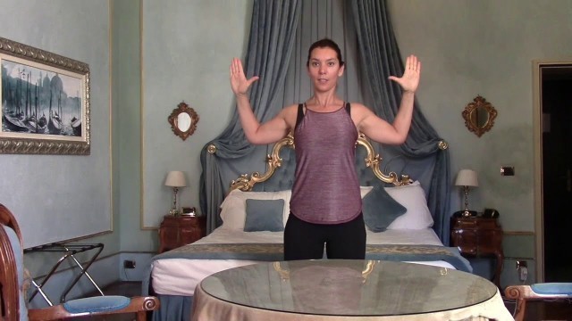 '3 Minutes to Strengthen and Tone Your Upper Body Without Fitness Equipment: Fitness After 50'