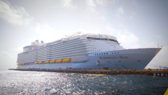 'Symphony of the Seas | Life Fitness'