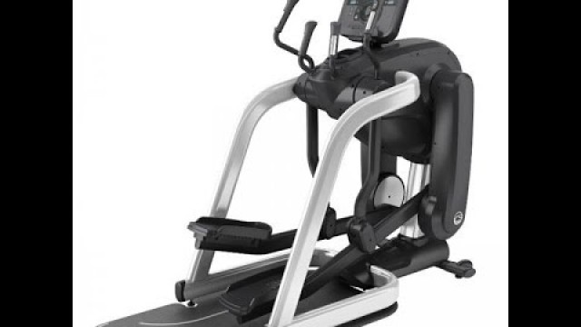 'Life Fitness Platinum Club Series Discover SE FlexStrider'