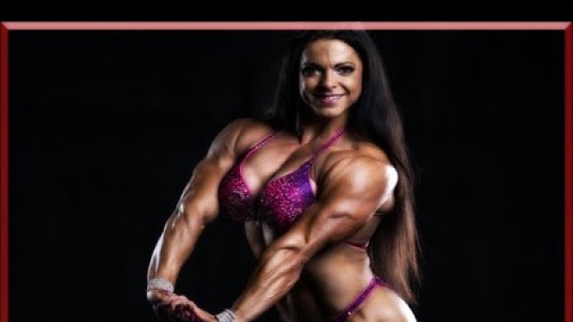 'POSING MUSCULAR GIRLS #4: LOOK AT THESE FITNESS BEAUTIES!!! Female Workout Motivation'