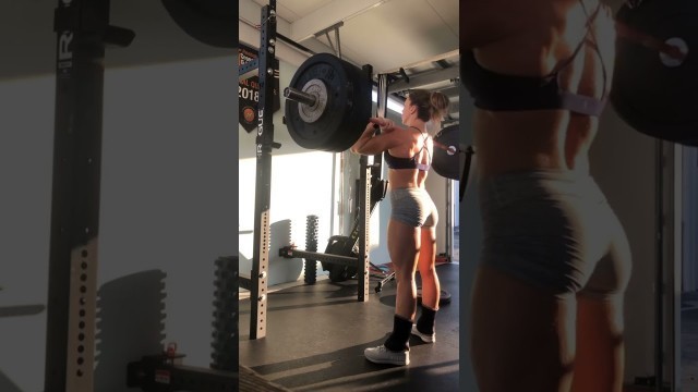 'Beautiful White Girl Doing Squats   CrossFit Games | Female Fitness Motivation'