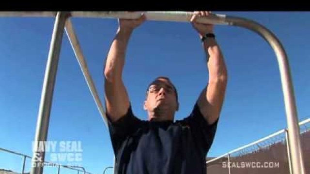 'Navy SEAL BUD/s Training | Pull Ups'