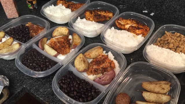 'Meal prep as a college student! Bulk/Shred'