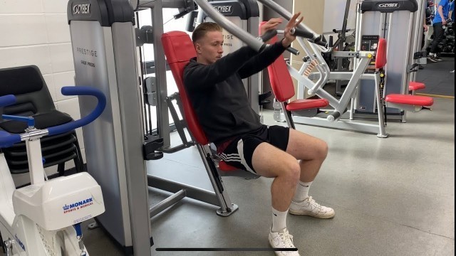 'MY COLLEGE GYM WORKOUT!! - DAY IN THE LIFE OF A COLLEGE FOOTBALLER'