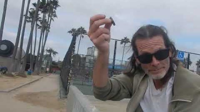 'Venice Beach fitness trainer Tommy Torch NYC’s finest roasting ganja at Muscle Beach Los Angeles'