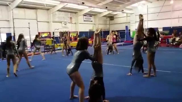 'THE HANDSTAND GAME (Gymnastics/Fitness/Kids)'